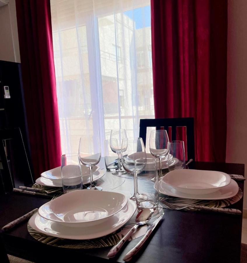 Red Flamingo Apartament Wlora